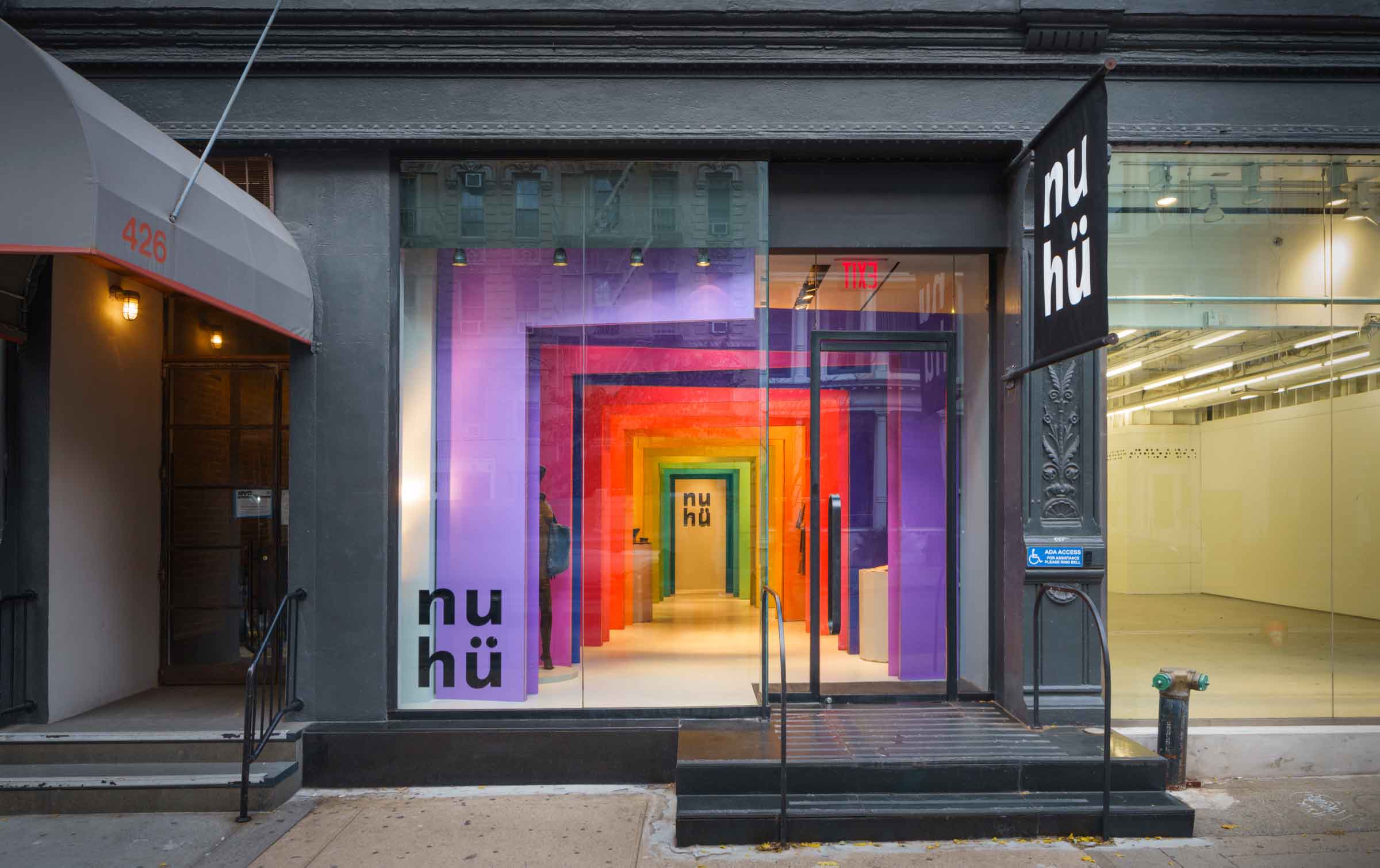 Nuh&uuml; store